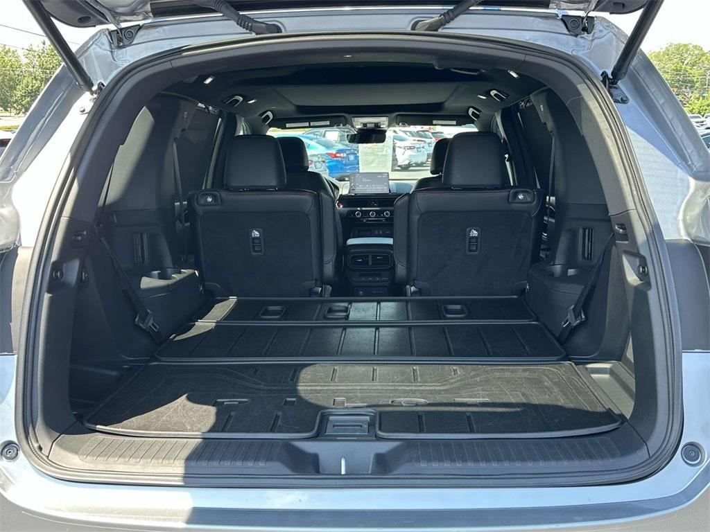 used 2025 Honda Pilot car, priced at $47,782