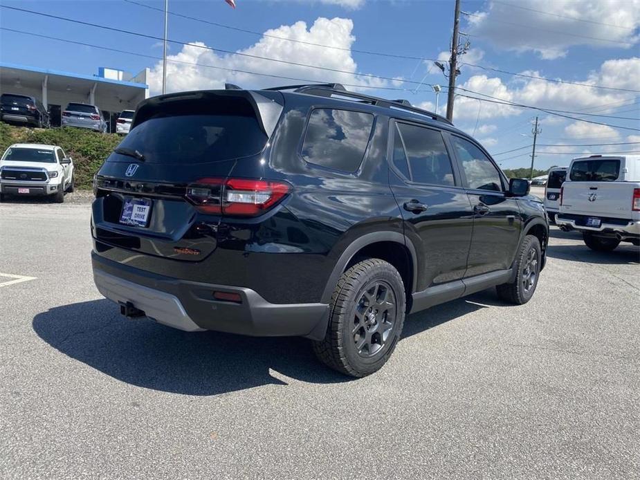 new 2025 Honda Pilot car, priced at $48,255