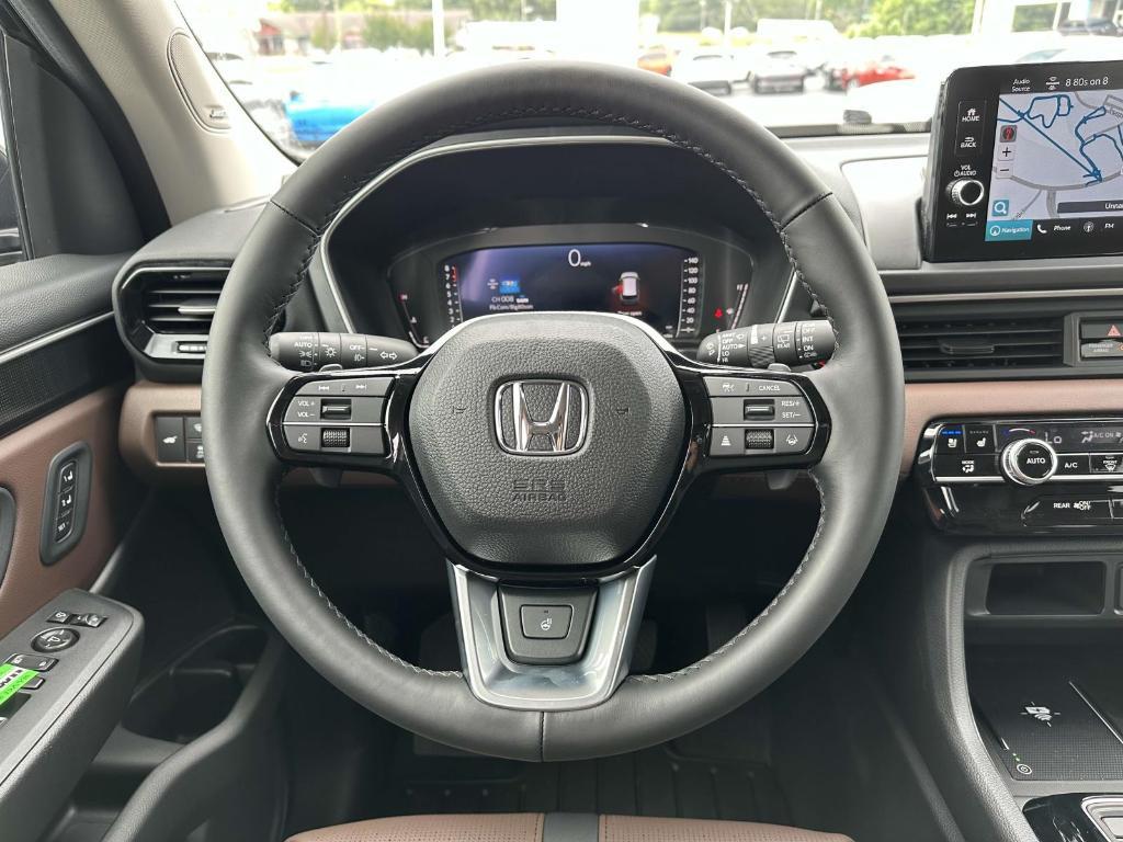 new 2025 Honda Pilot car, priced at $52,894
