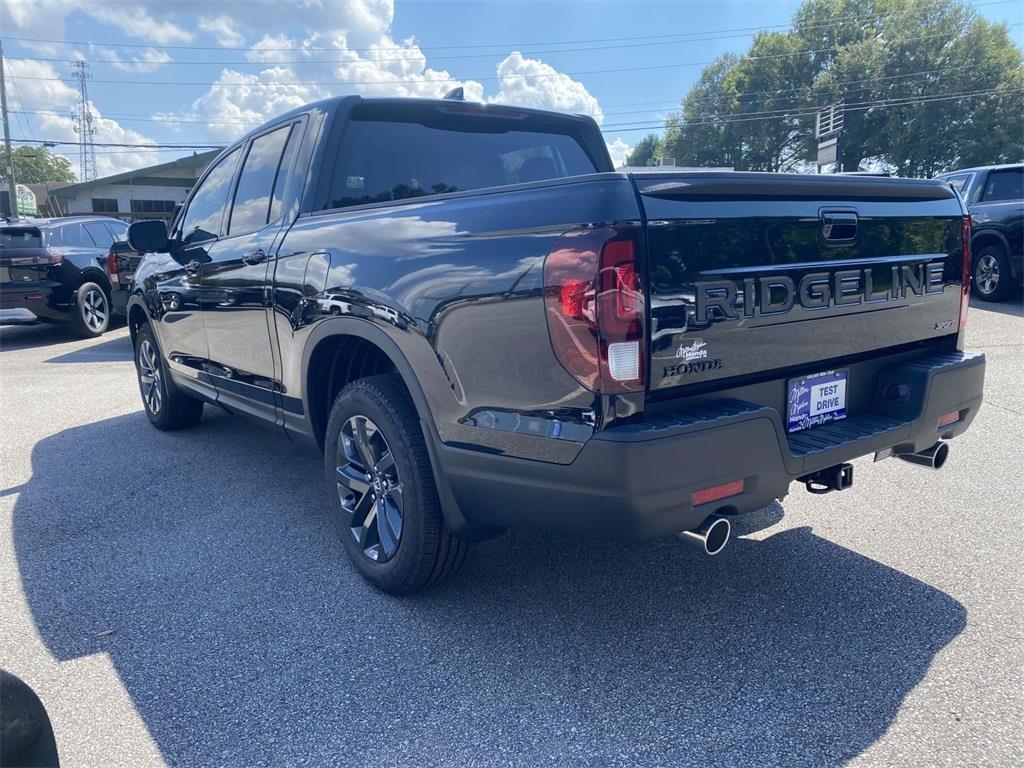 new 2025 Honda Ridgeline car, priced at $39,683