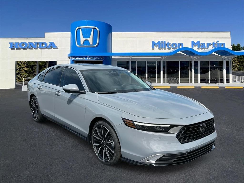 new 2025 Honda Accord Hybrid car, priced at $39,678