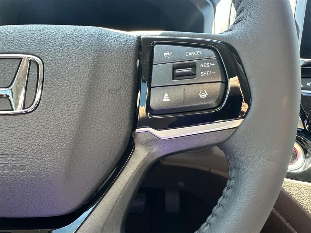 new 2025 Honda Odyssey car, priced at $48,815