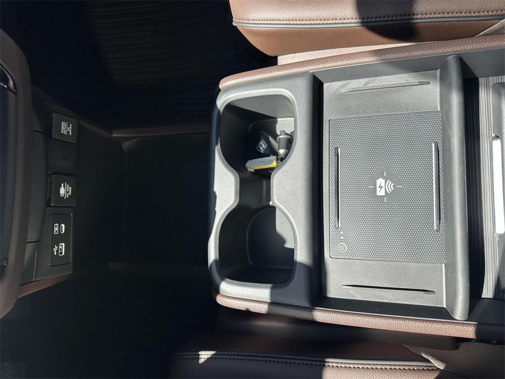 new 2025 Honda Odyssey car, priced at $48,815