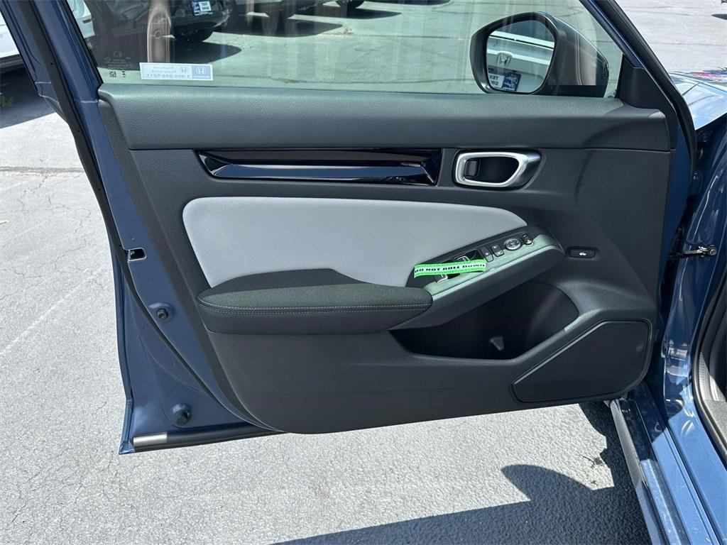 new 2026 Honda Civic Hybrid car