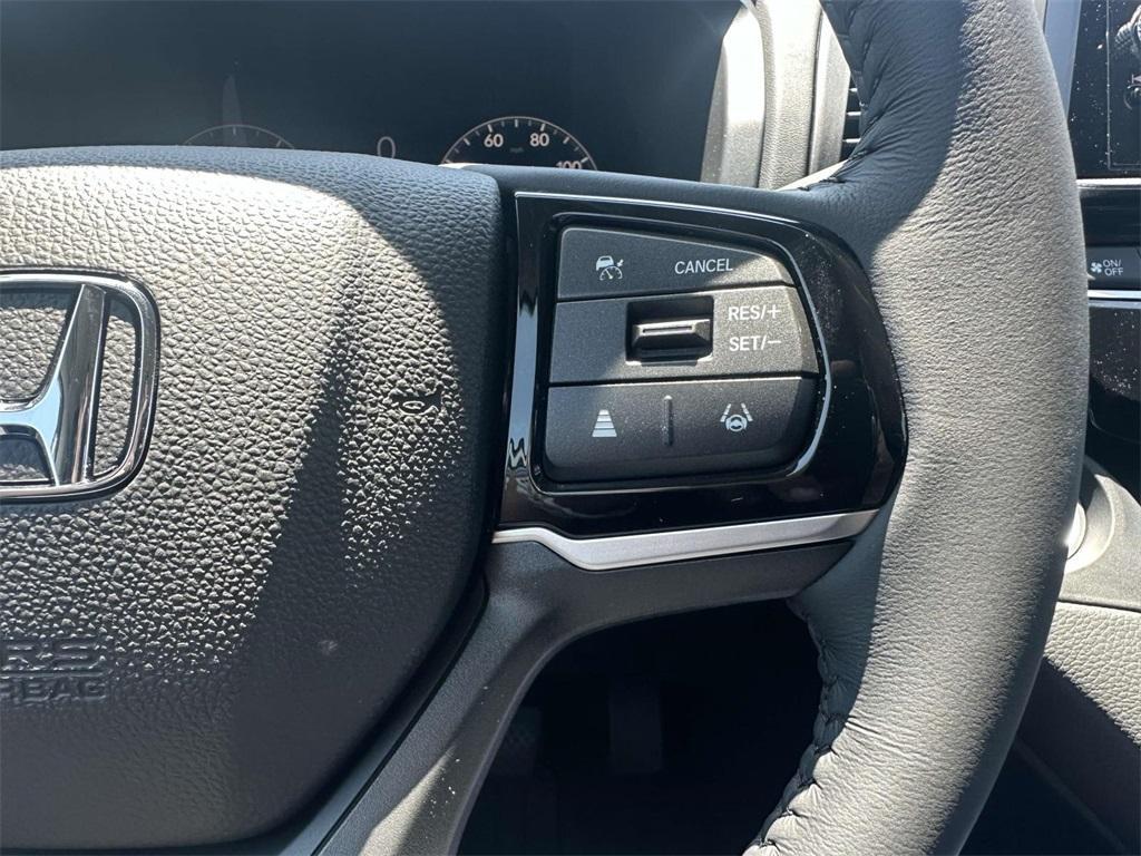 new 2025 Honda Odyssey car, priced at $44,265