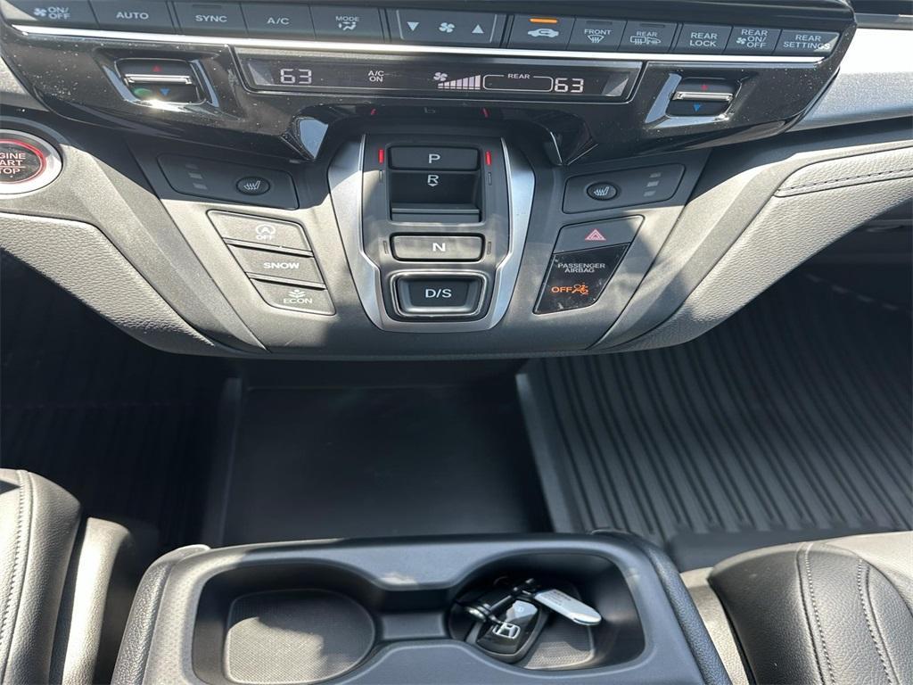 new 2025 Honda Odyssey car, priced at $44,265