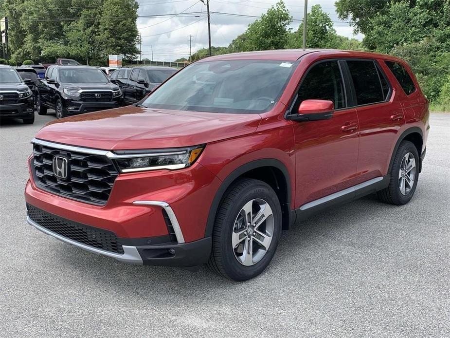 new 2025 Honda Pilot car, priced at $43,491