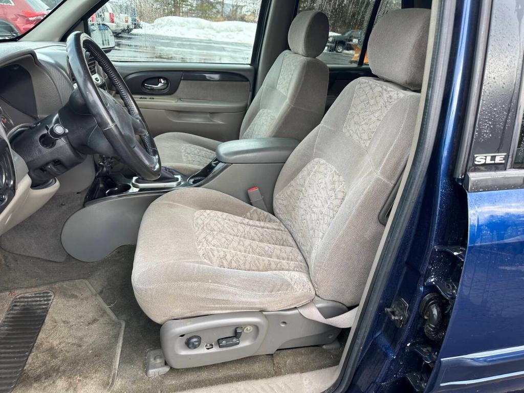 used 2003 GMC Envoy car, priced at $8,990