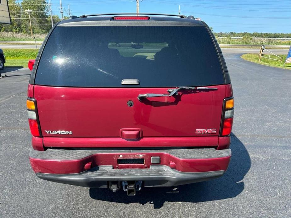 used 2005 GMC Yukon car, priced at $10,999