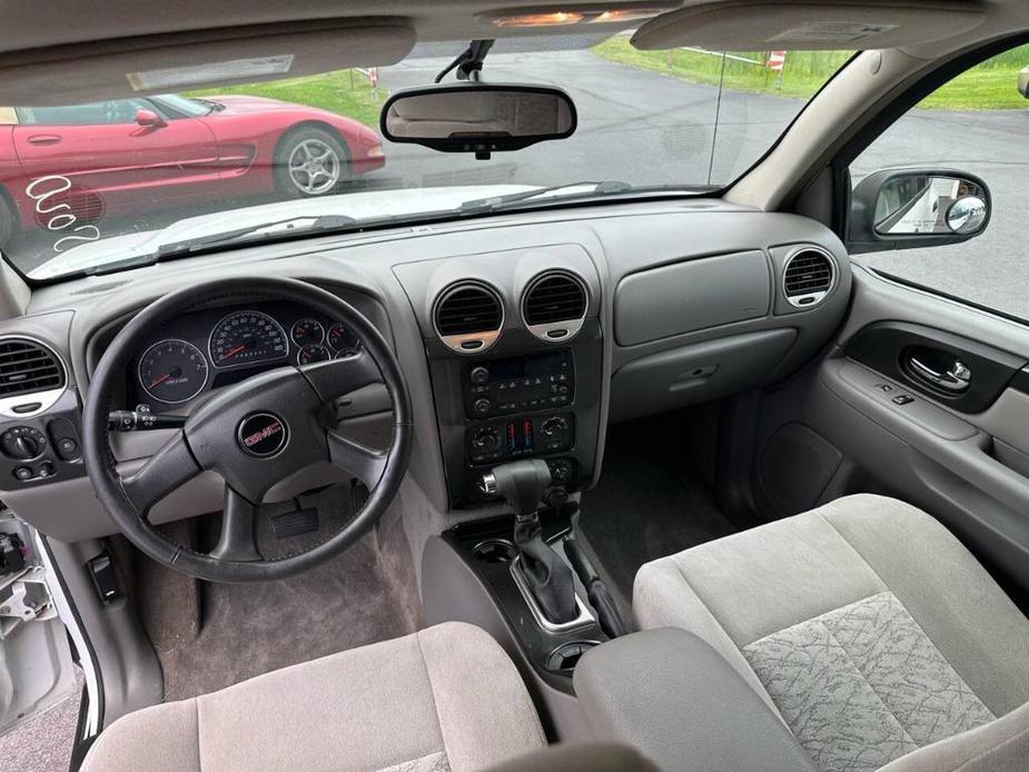 used 2007 GMC Envoy car, priced at $9,999