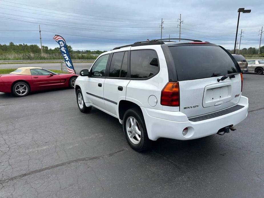 used 2007 GMC Envoy car, priced at $9,999