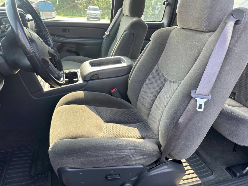 used 2005 Chevrolet Silverado 2500 car, priced at $19,999
