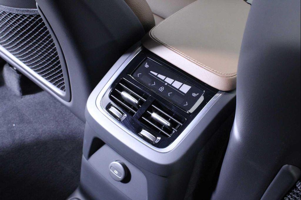 used 2024 Volvo XC90 Recharge Plug-In Hybrid car, priced at $45,891