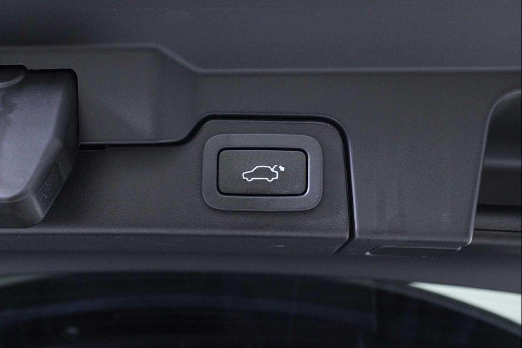 used 2018 Land Rover Range Rover Evoque car, priced at $15,999