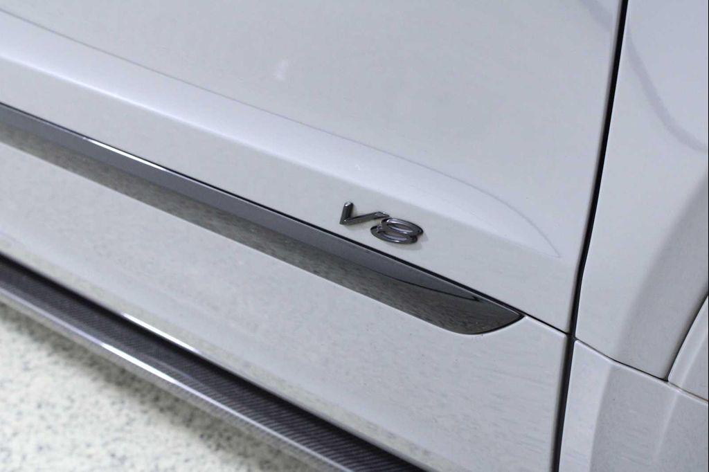 used 2022 Bentley Bentayga car, priced at $128,891