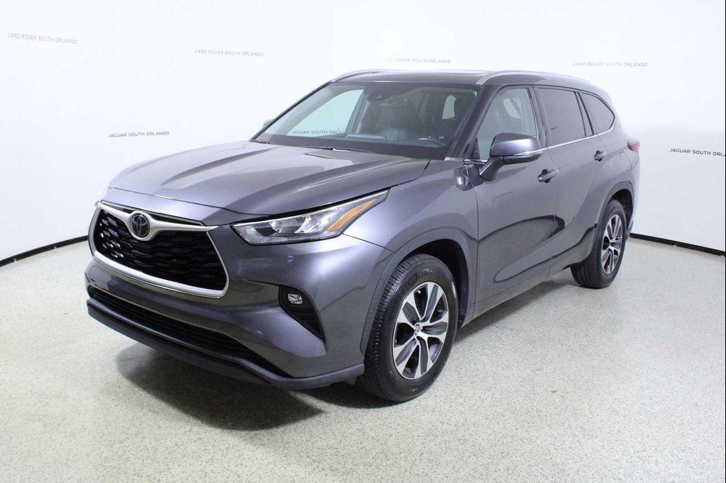 used 2020 Toyota Highlander car, priced at $26,591