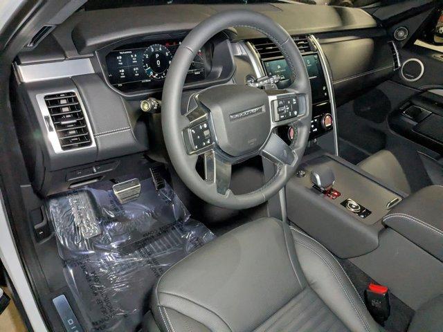 new 2025 Land Rover Discovery car, priced at $77,628