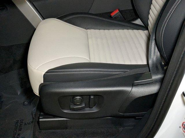 new 2025 Land Rover Discovery car, priced at $66,868
