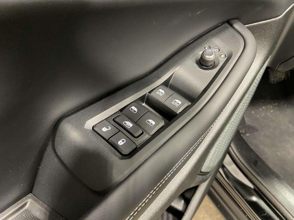 new 2025 Jeep Grand Cherokee car, priced at $39,928