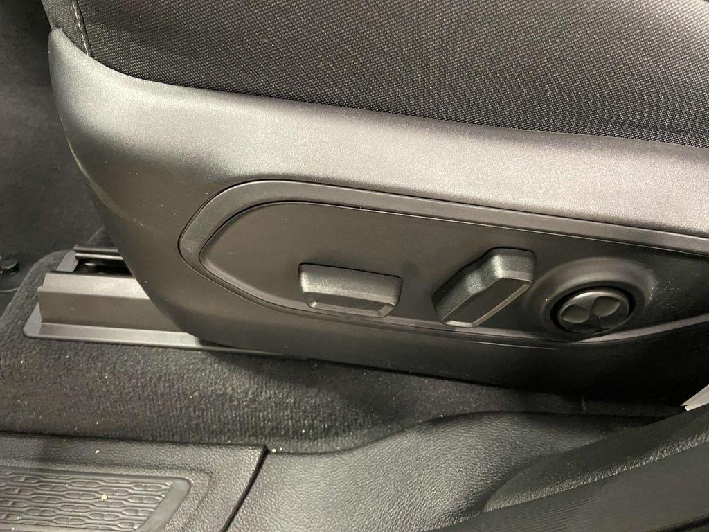 new 2025 Jeep Grand Cherokee car, priced at $39,928
