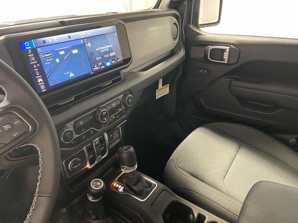 new 2025 Jeep Gladiator car, priced at $44,759