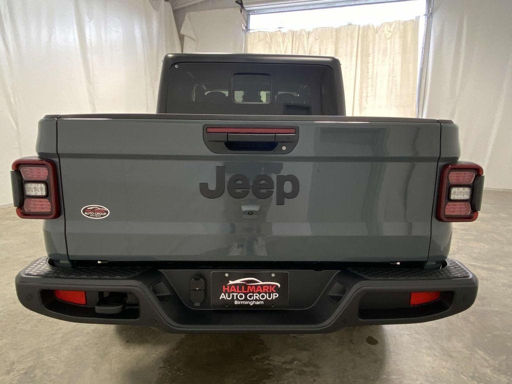 new 2025 Jeep Gladiator car, priced at $44,759