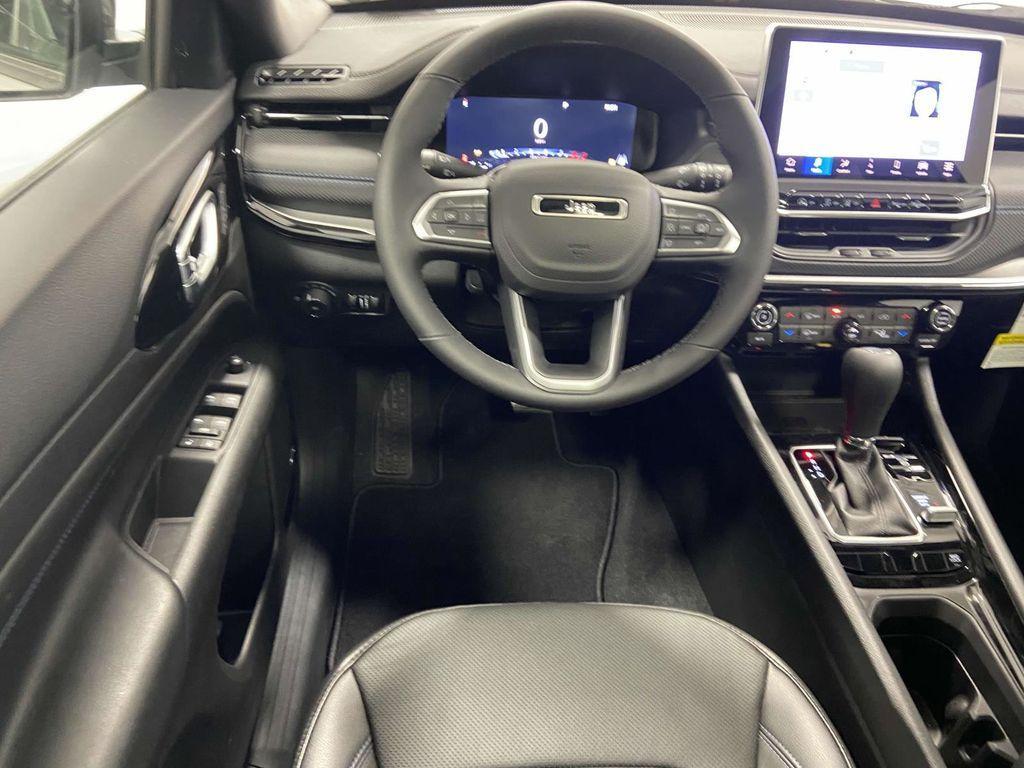 new 2025 Jeep Compass car, priced at $40,563
