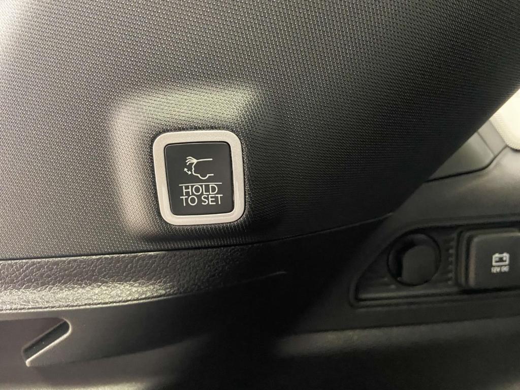 new 2025 Jeep Grand Cherokee car, priced at $46,030