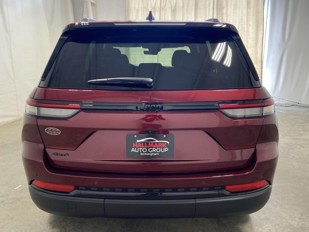 new 2025 Jeep Grand Cherokee car, priced at $46,030