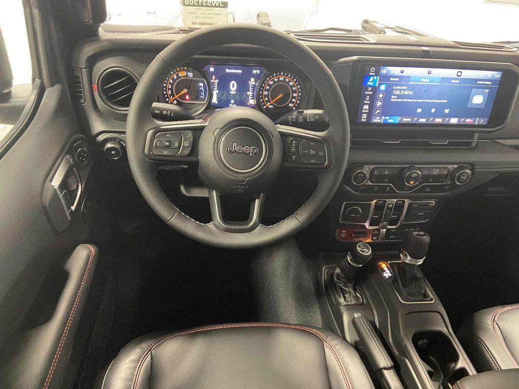 new 2025 Jeep Wrangler car, priced at $55,265