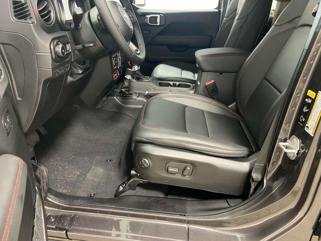 new 2025 Jeep Wrangler car, priced at $55,265