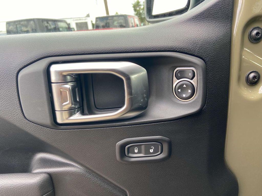 new 2025 Jeep Gladiator car, priced at $43,499