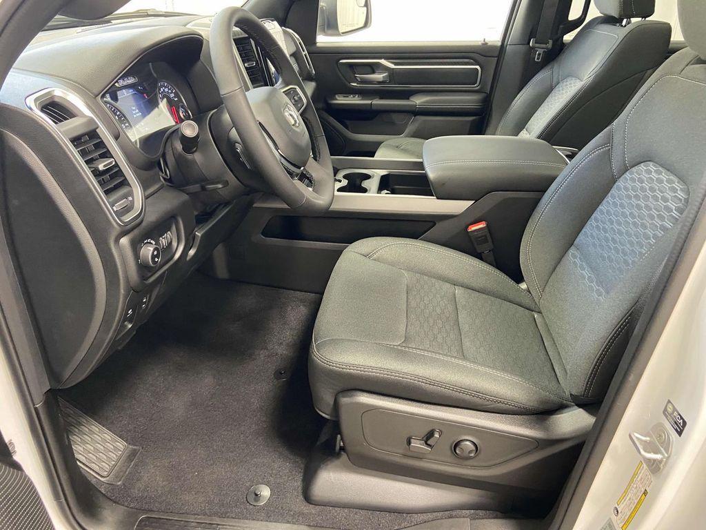 new 2025 Ram 1500 car, priced at $52,858