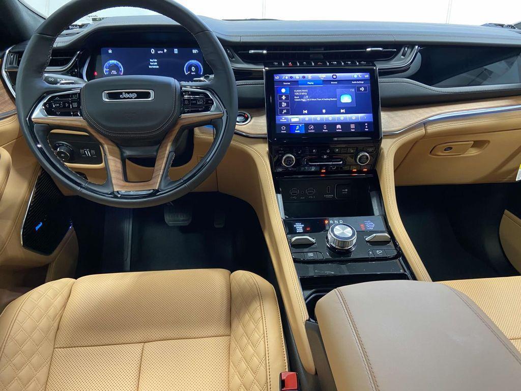 new 2025 Jeep Grand Cherokee L car, priced at $67,016