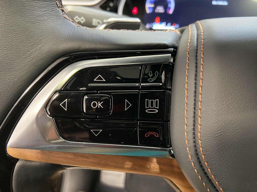 new 2025 Jeep Grand Cherokee L car, priced at $67,016