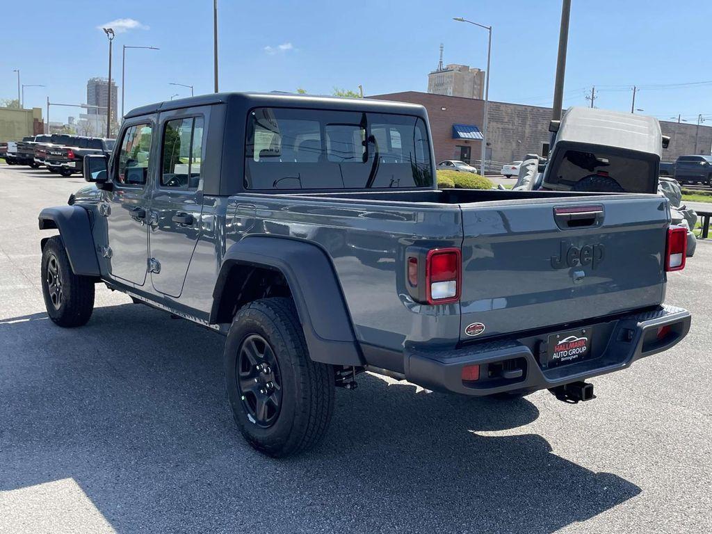 new 2025 Jeep Gladiator car, priced at $38,084