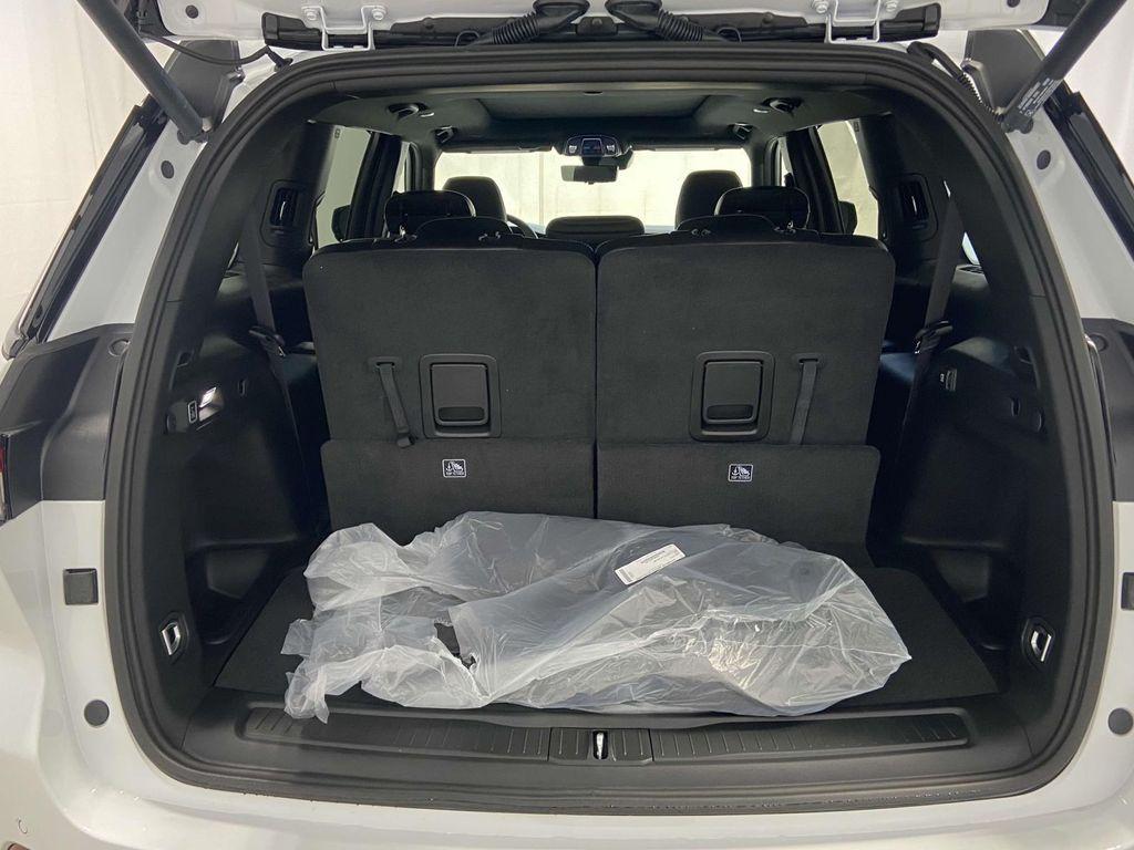new 2025 Jeep Grand Cherokee L car, priced at $49,342