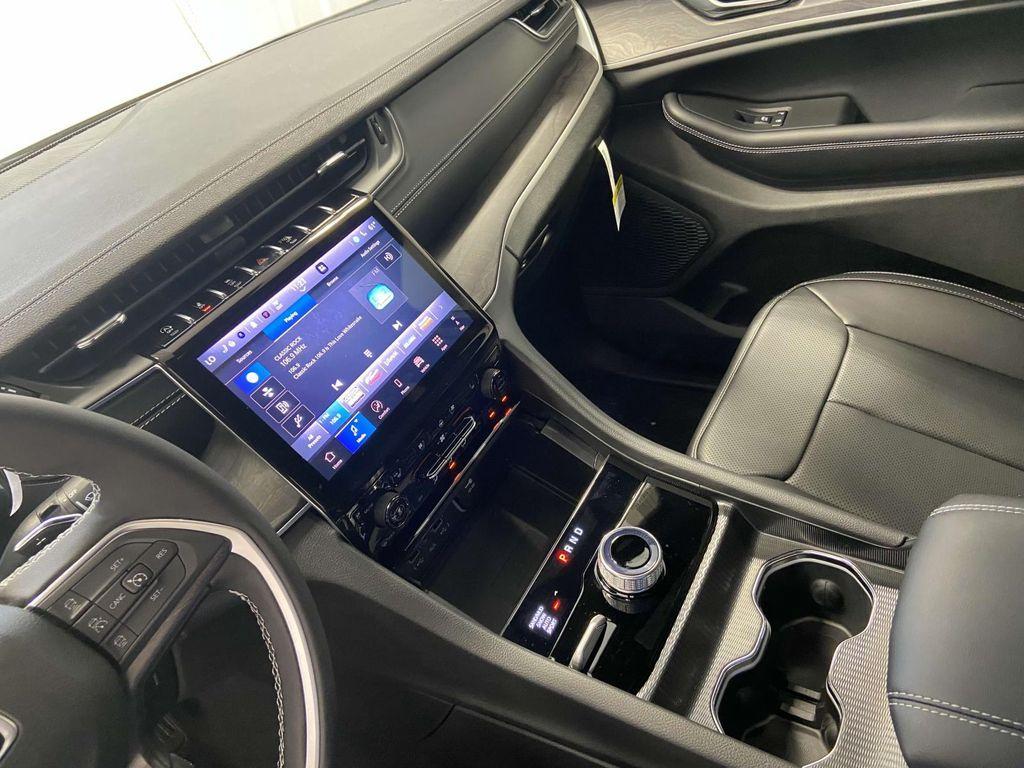 new 2025 Jeep Grand Cherokee L car, priced at $49,342