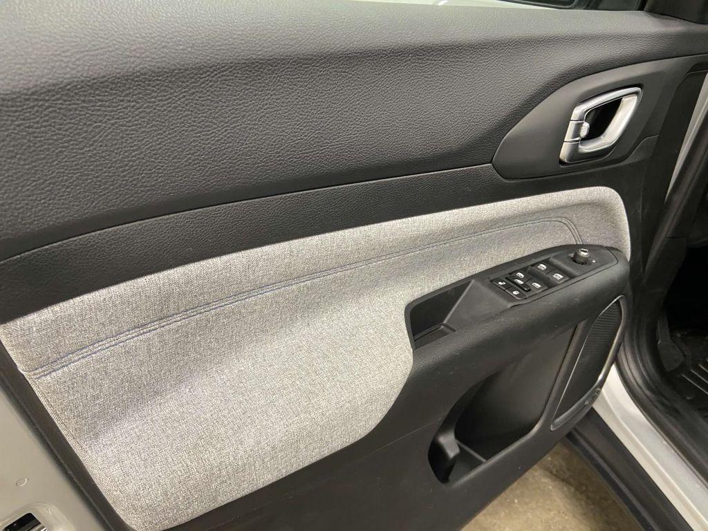 new 2025 Jeep Compass car, priced at $24,999