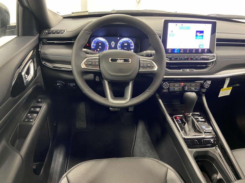 new 2025 Jeep Compass car, priced at $40,015