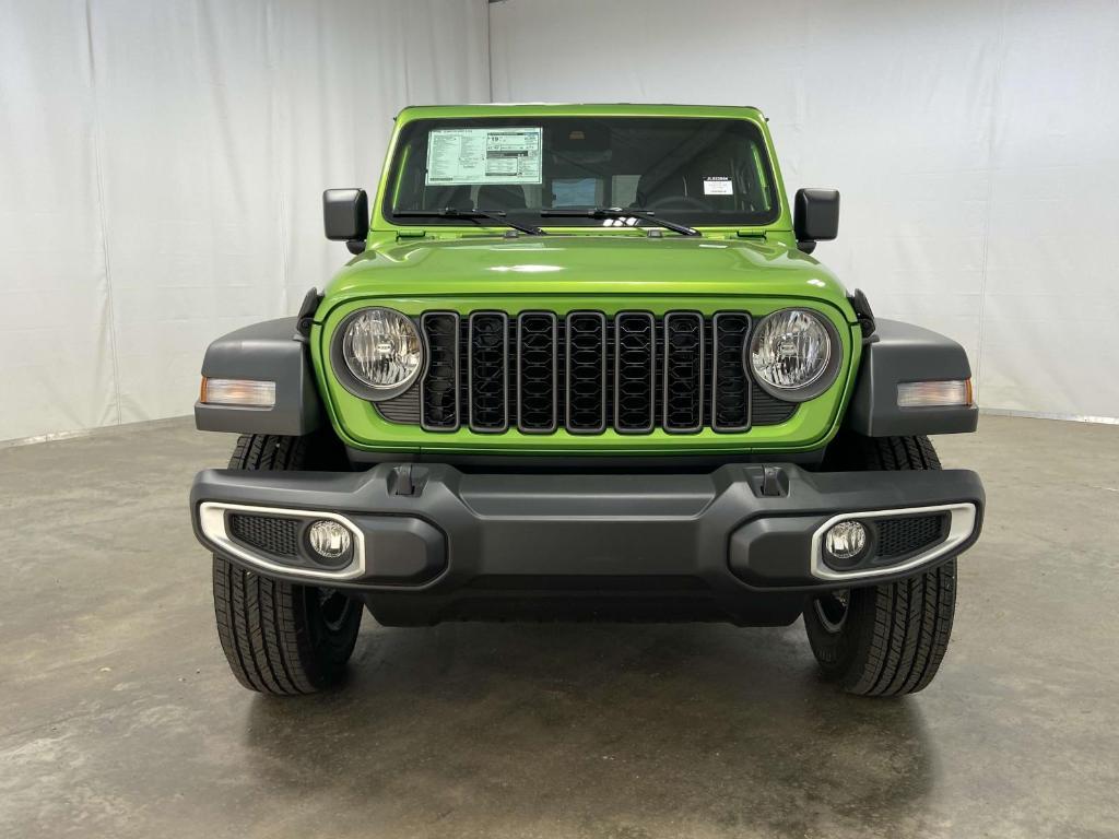 new 2025 Jeep Gladiator car, priced at $44,759