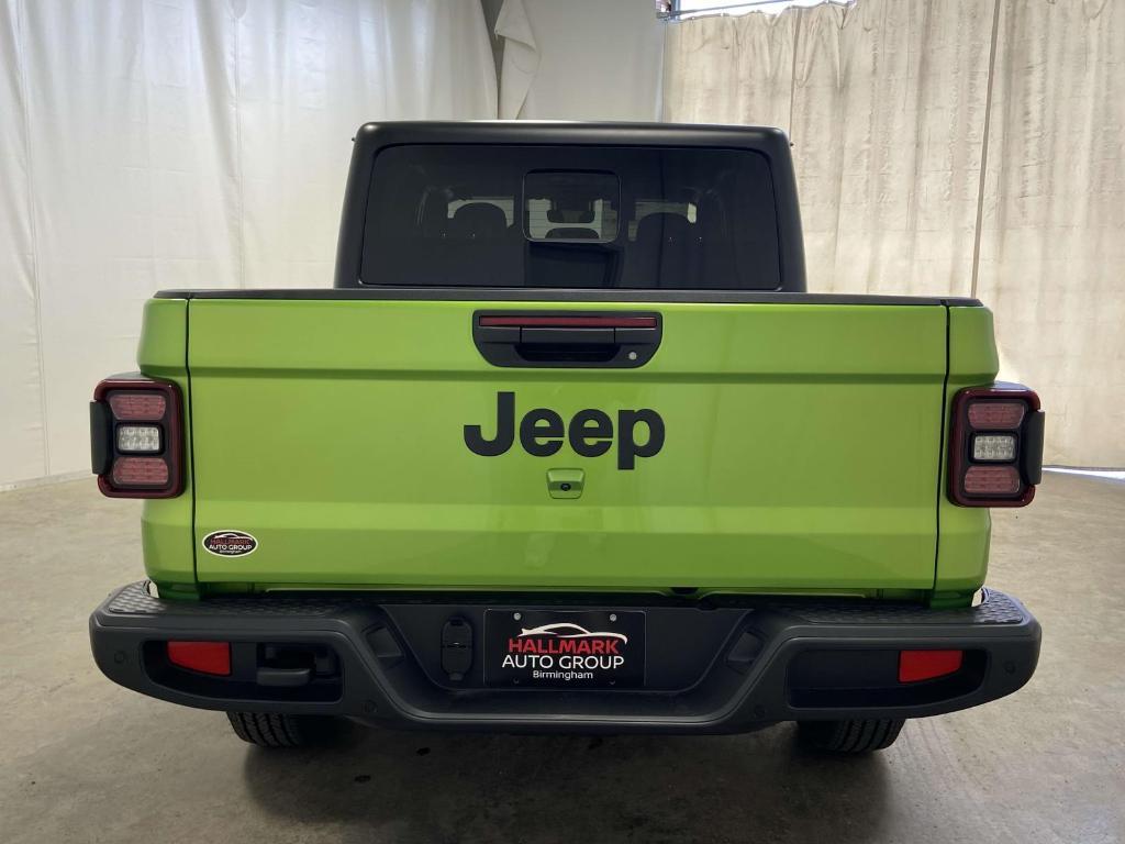 new 2025 Jeep Gladiator car, priced at $44,759