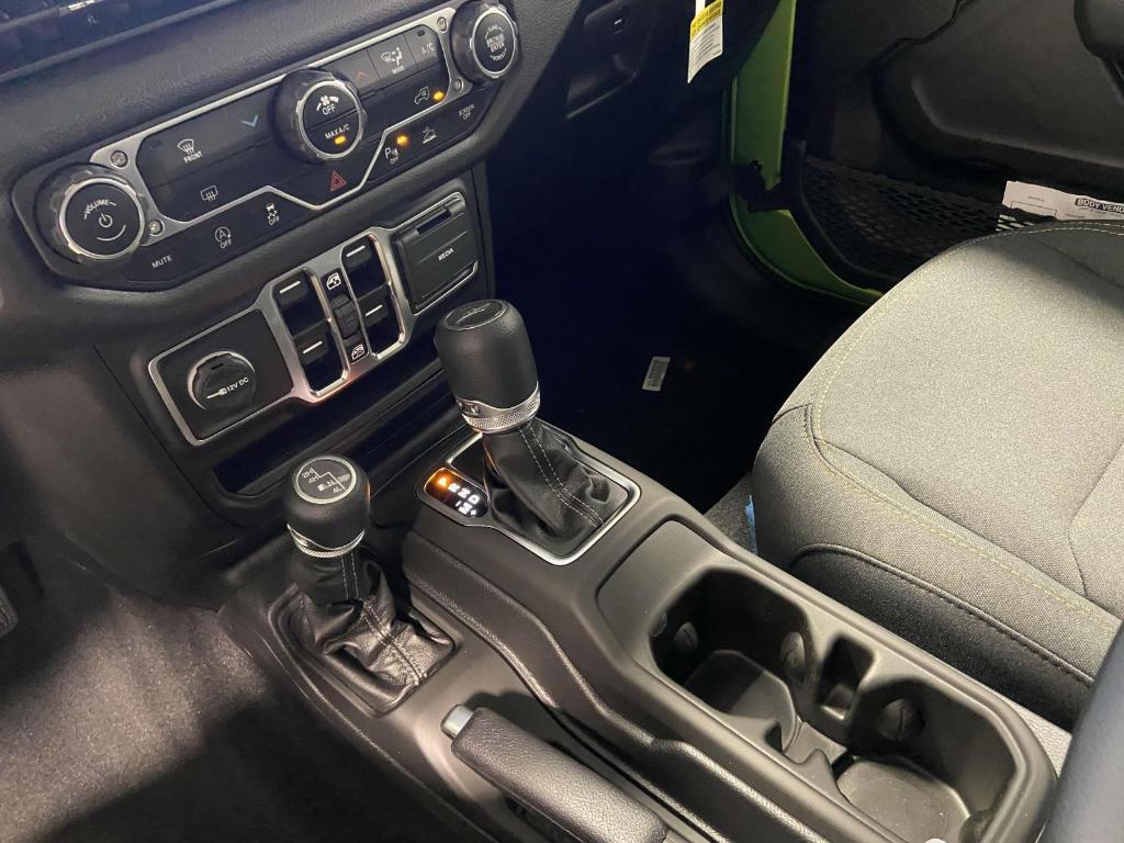 new 2025 Jeep Gladiator car, priced at $44,759