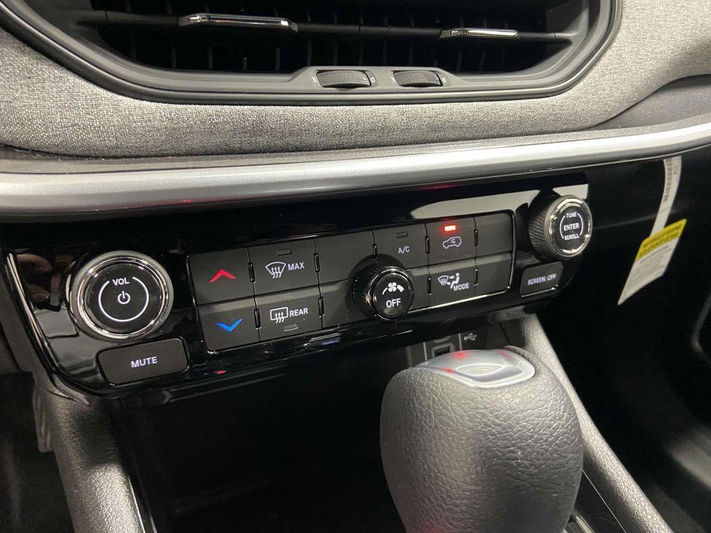 new 2025 Jeep Compass car, priced at $24,999