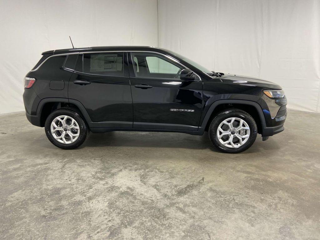 new 2025 Jeep Compass car, priced at $24,999