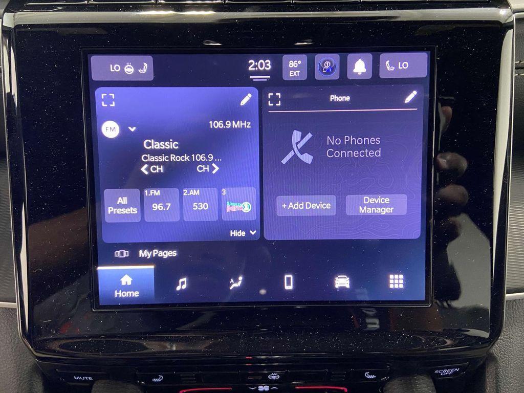 new 2025 Jeep Grand Cherokee car, priced at $42,000