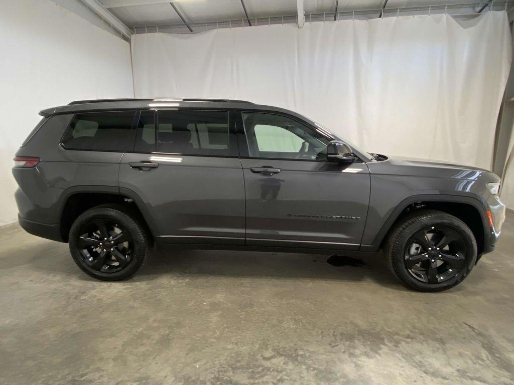 new 2025 Jeep Grand Cherokee L car, priced at $50,962