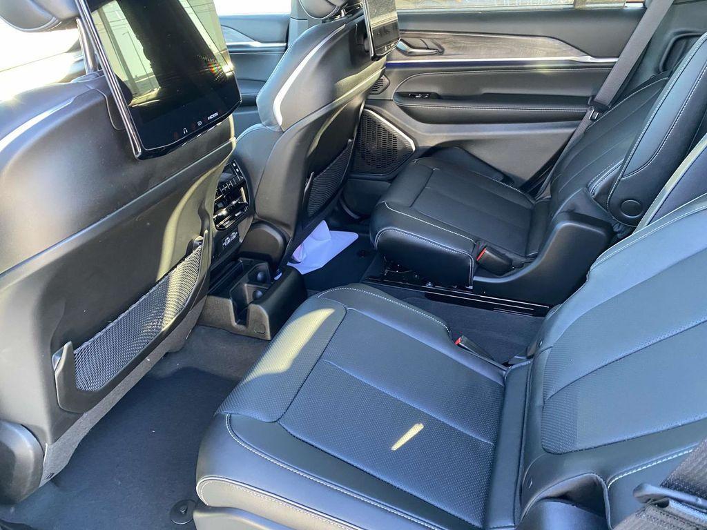 new 2025 Jeep Grand Cherokee L car, priced at $64,888