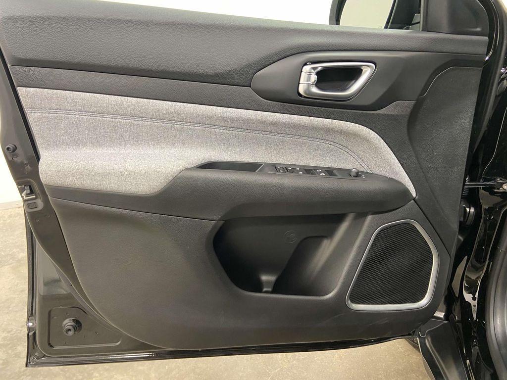 new 2025 Jeep Compass car, priced at $24,999