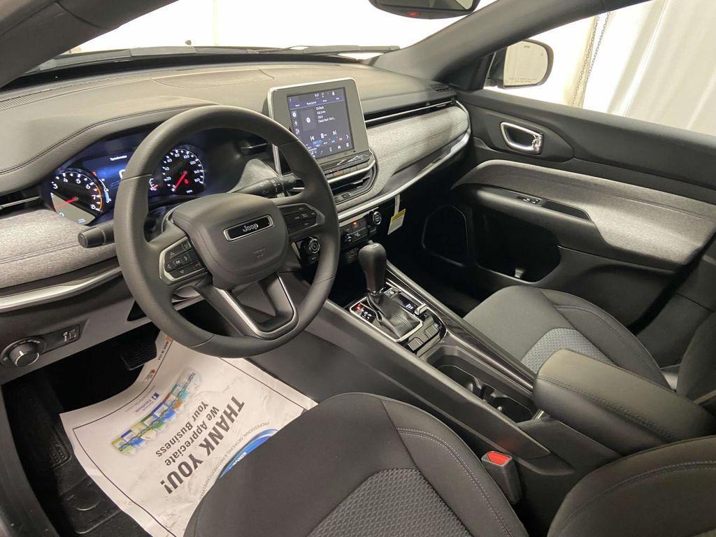 new 2025 Jeep Compass car, priced at $24,999